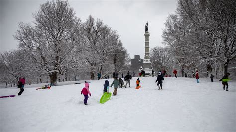 PHOTOS: 1st Major Snow Storm Of The Year Blankets Boston In Coat Of ...