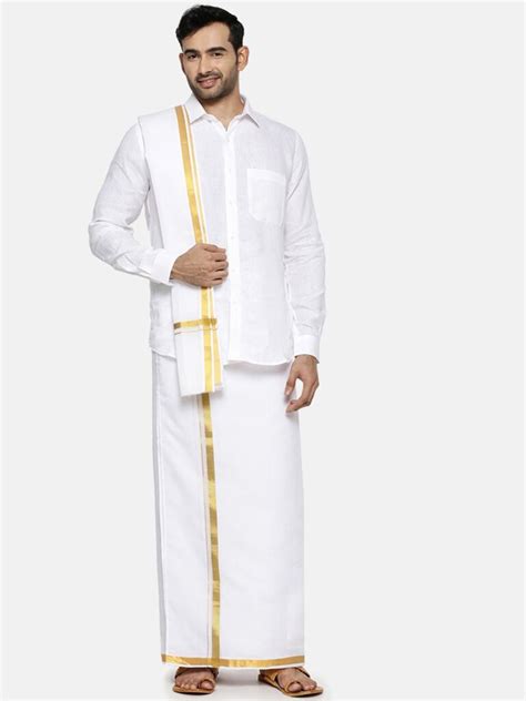 lungi - Be it wedding or Casual wear - A way of life for many Indians