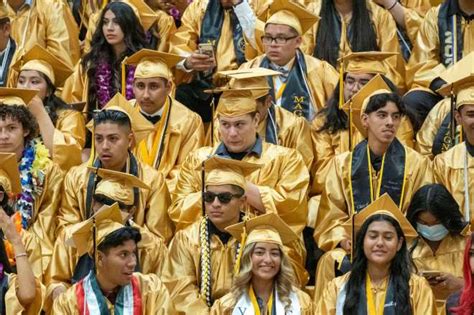 Graduation 2023 schedule: Dates, times for Los Angeles high schools, universities – Daily News