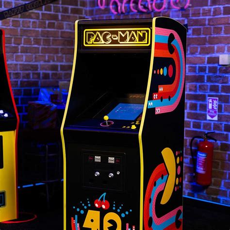 This Pac-Man 40th Anniversary Quarter-scale Arcade Runs On The Original ...