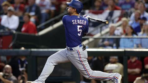 World Series Game 3: Rangers beat Diamondbacks; take 2-1 series lead ...