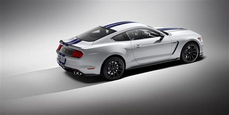 2016 Ford Mustang Shelby GT350 – flat-plane V8 pony The All-new Shelby ...