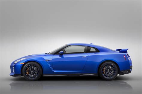 Nissan GT-R 50th Anniversary Edition debuts in NY – celebrating half a ...