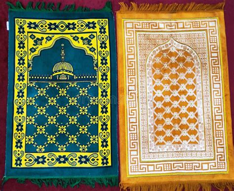 Islamic Colourful Prayer Orange Musallah Musalla Square Mat Muslim Prayer Islam Sujood Stock ...