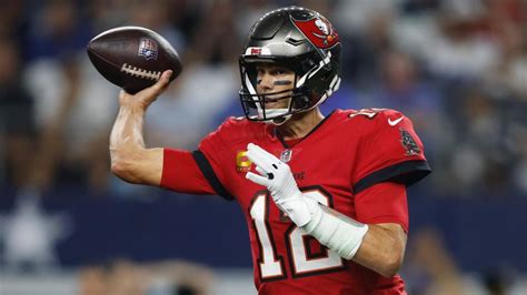 Buccaneers vs. Falcons odds, line: 2023 NFL picks, Week 18 predictions ...