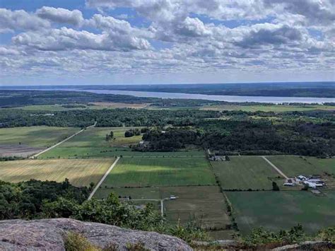 13 Best Hiking Trails In Gatineau Park | Adventuresome Jo