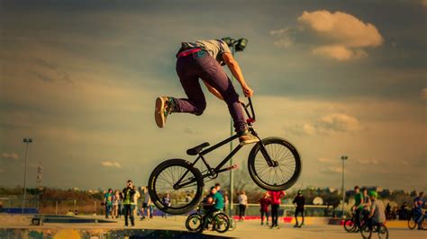 bmx tricks - Streets United