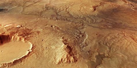 Stunning new Mars images show where ancient rivers once flowed on Red ...