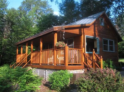 10 Pet-Friendly Cabins in Maine | Maine Vacation Rentals