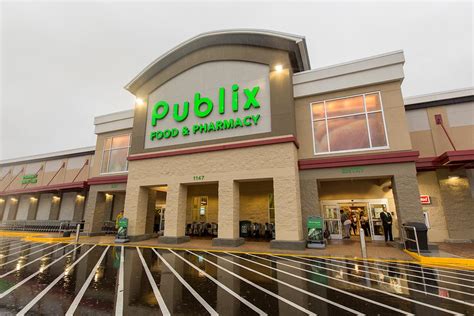 Publix - Welcome to the family, Store #1525, in Troy, AL.