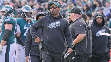 Eagles promote QB coach Brian Johnson to offensive coordinator ...