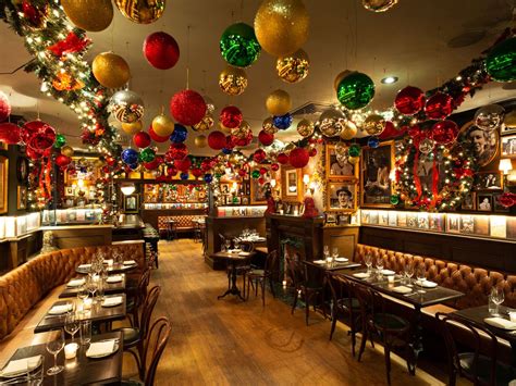 Christmas Decoration Ideas For Restaurants | Psoriasisguru.com