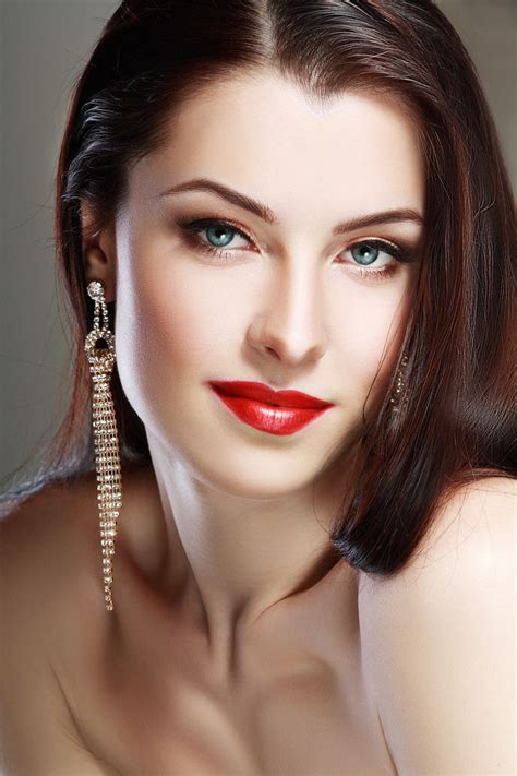 Perfect red lip !!! | Beauty face, Beautiful lips, Beautiful eyes