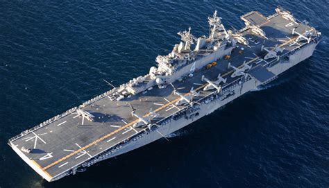 LHD-4 USS Boxer Wasp class Amphibious Assault Ship US Navy