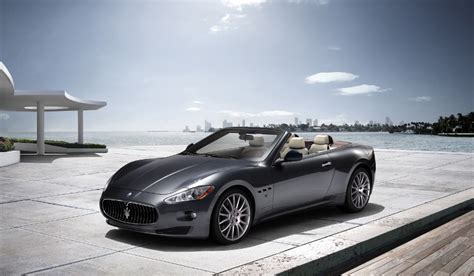 Maserati Grancabrio unveiled