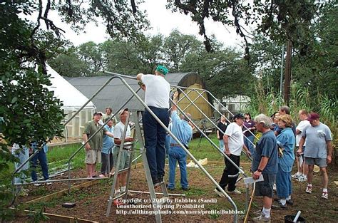 A Simple Greenhouse Construction - Garden.org