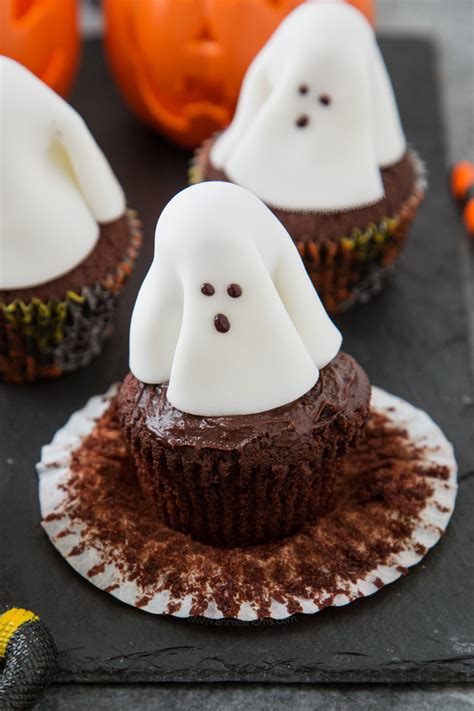 Ghost Cupcakes - Fun Halloween Recipe! - Annie's Noms