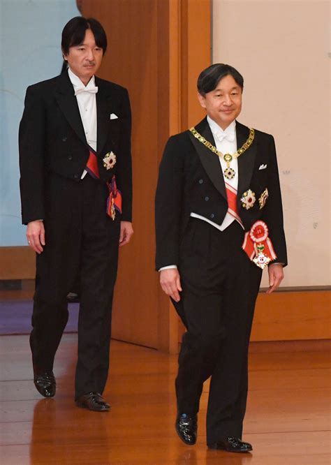 On 1st day as Japan's emperor, Naruhito vows to pursue peace