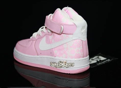 Nike Womens Air Force 1 High - Pink / White | SneakerFiles