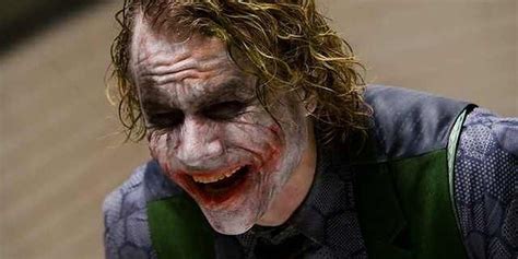 The Dark Knight: 10 Ways Heath Ledger Is Still The Best Joker