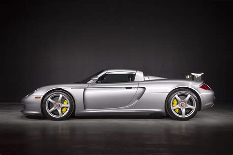 Porsche Carrera GT (Ultimate Guide)