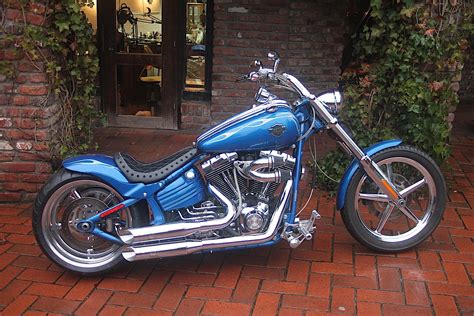 Harley-Davidson Rocker Is a Soft Blue Custom, Still Looks Fresh Despite ...