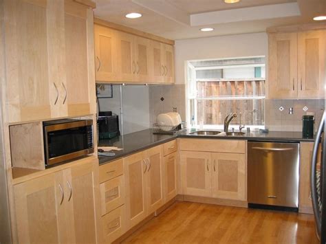 Chambers Kitchen ideas | Maple kitchen cabinets, Wood kitchen cabinets, Modern kitchen cabinets