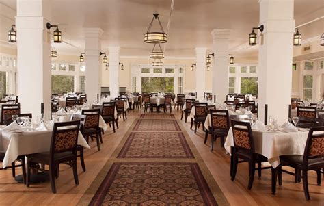 Lake Hotel Dining Room | Dining Options at Yellowstone Lake