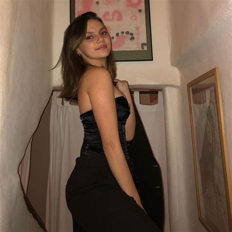 85.3 mil Me gusta, 1,040 comentarios - Dafne Keen (@dafnekeen) en Instagram: "Happy New Year ...