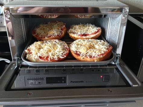 toaster oven pizza