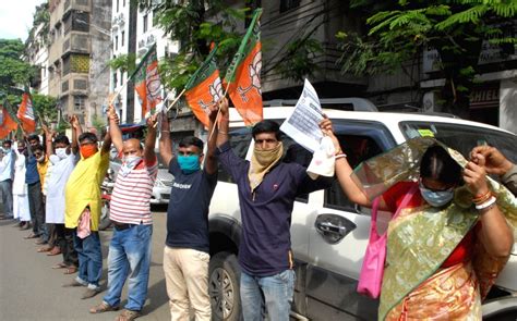 BJP activists, police clash in Siliguri over protest march