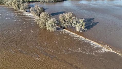 Levee Breaches Cause Deadly Flash Flooding In Northern California ...