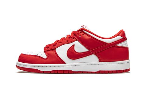 Nike SB Dunk Low Retro SP 'St. John's' Shoes - Size 14 in 2021 | Red nike shoes, Nike dunks ...