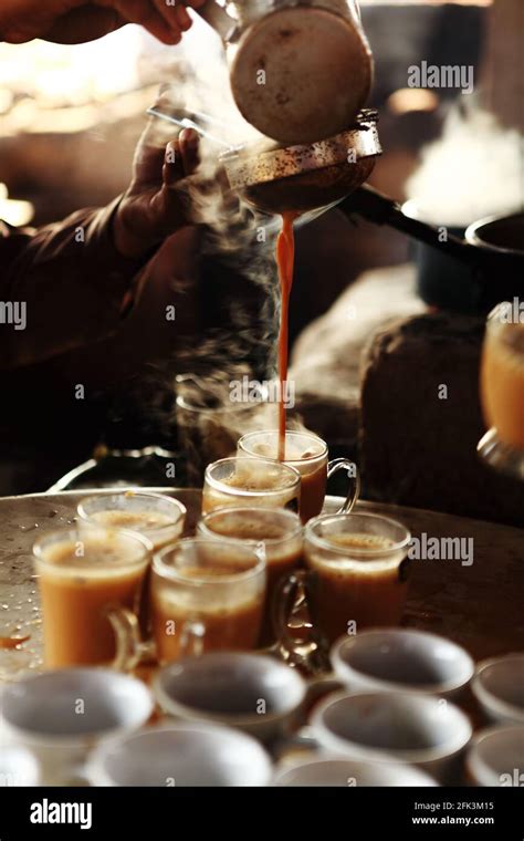 Roadside Pakistani chai hotel Stock Photo - Alamy