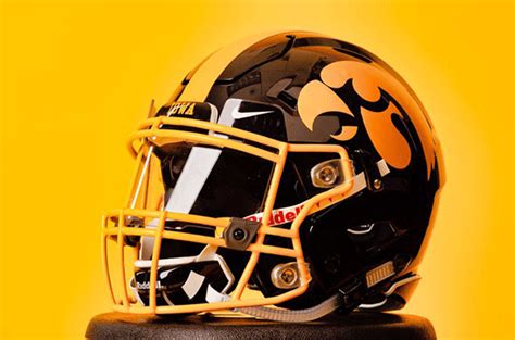 Iowa Hawkeyes Unveil Bold Gold Alternate Football Uniform | Chris ...