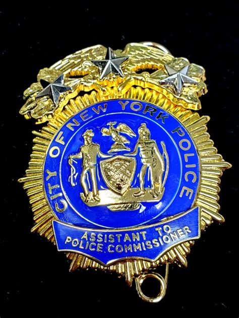 New York NYPD Assistant to Police Commissioner - COLLECTORS-BADGES.COM