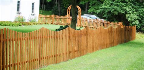 Most Efficient Backyard Dog Fence Ideas & Materials - Smucker Fencing