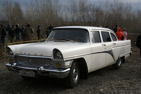 File:Russian car GAZ-13 Chaika.jpg - Wikimedia Commons