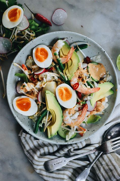 PRAWN GADO GADO SALAD | The Healthy Hunter