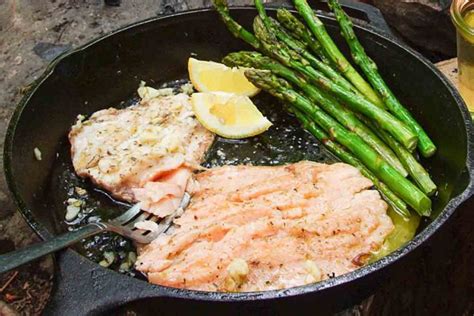 The best Salmon with Asparagus and Garlic Lemon Butter Sauce | Recipesdeal