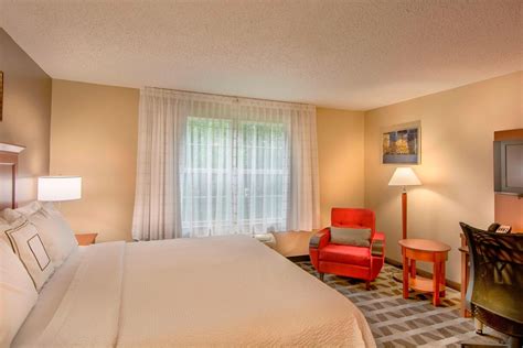 Extended-Stay BWI Airport Hotels | TownePlace Suites Baltimore BWI Airport