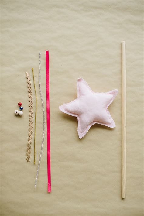 A moment of crafts: DIY time: magic stick!