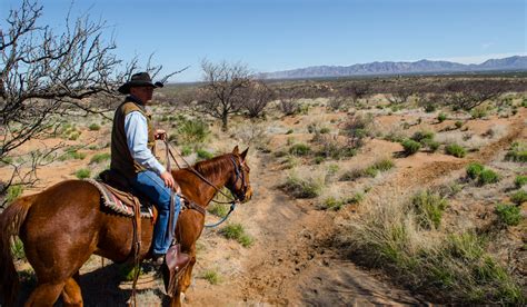 Horse riding holidays in USA (10 destinations) - Far and Ride