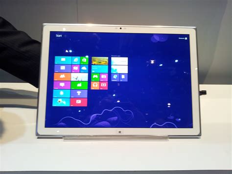 CES: Ready for a 20-inch tablet? A look at Panasonic's giant Windows 8 slate – GeekWire