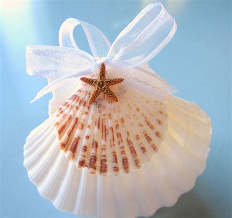 17 Best images about Scallop shell crafts on Pinterest | Shell ornaments, Angel ornaments and ...