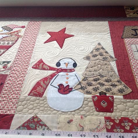 Alvena’s Applique Christmas Quilt – Free Bird Quilting Designs