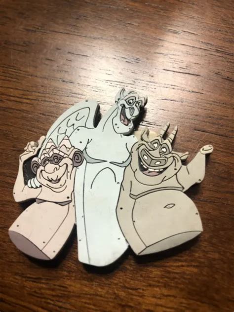 DISNEY HUNCHBACK OF Notre Dame Gargoyles Victor Hugo Laverne Magnet £3. ...