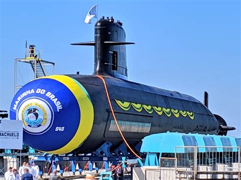 SNAFU!: Brazilian Navy first Scorpene class submarine launches!