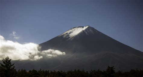 Japanese Simulation Shows The Next Mt. Fuji Volcanic Eruption Could Cover Tokyo With Ashes 10X ...