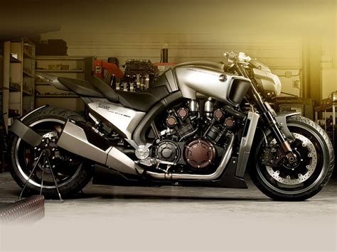 Yamaha pictures 2013 VMAX Hyper Modified Ludovic Lazareth review